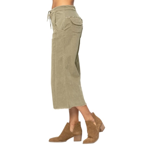 XCVI WEARABLES TRIANGLE GAUCHO CORDUROY Pants NWT! - Picture 2 of 6
